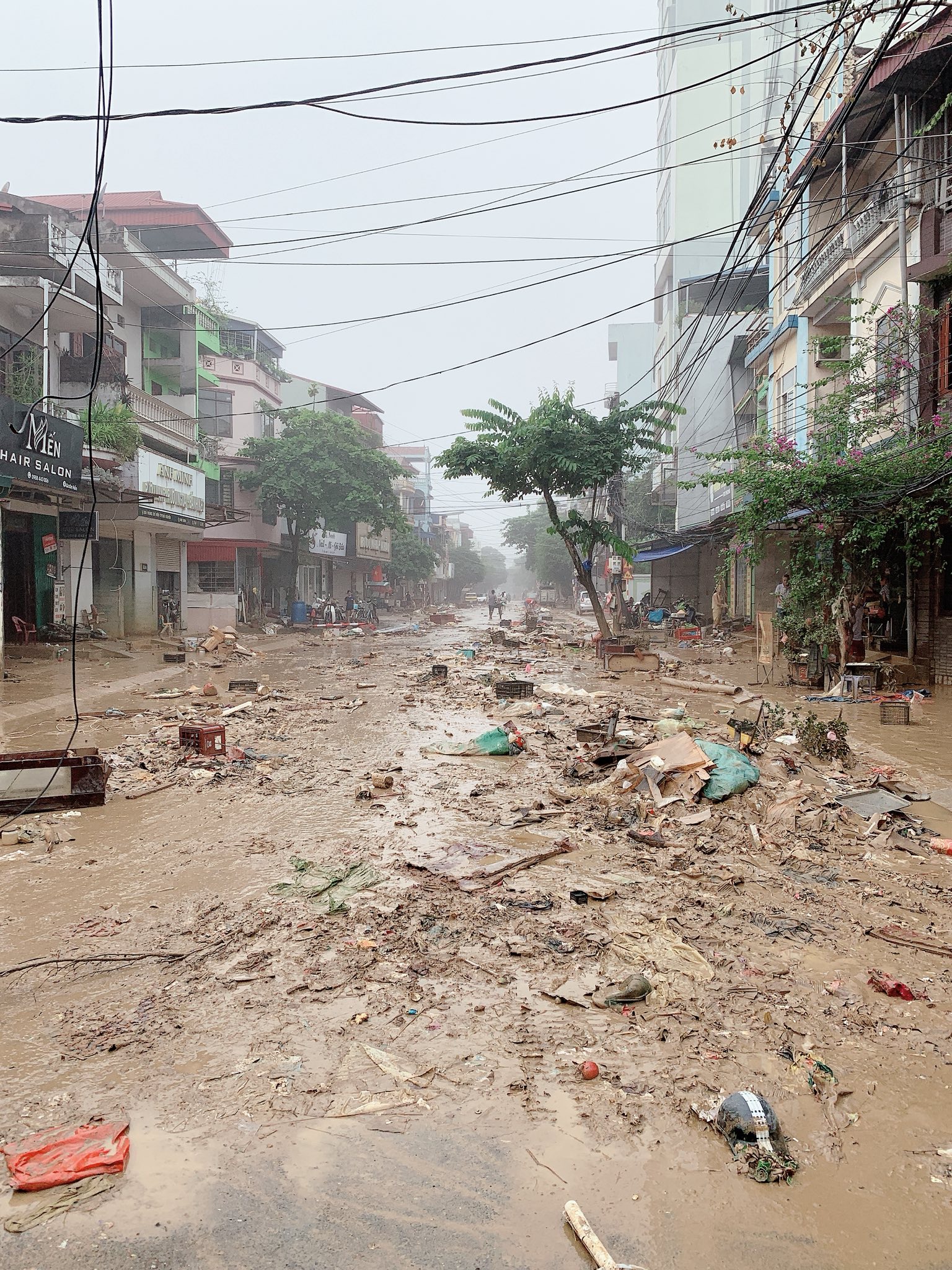 Lũ rút, Thái Nguyên hiện lên với một khung cảnh tan hoang đến xót xa - Ảnh 9. Lũ rút, Thái Nguyên hiện lên với một khung cảnh tan hoang đến xót xa - Ảnh 9.