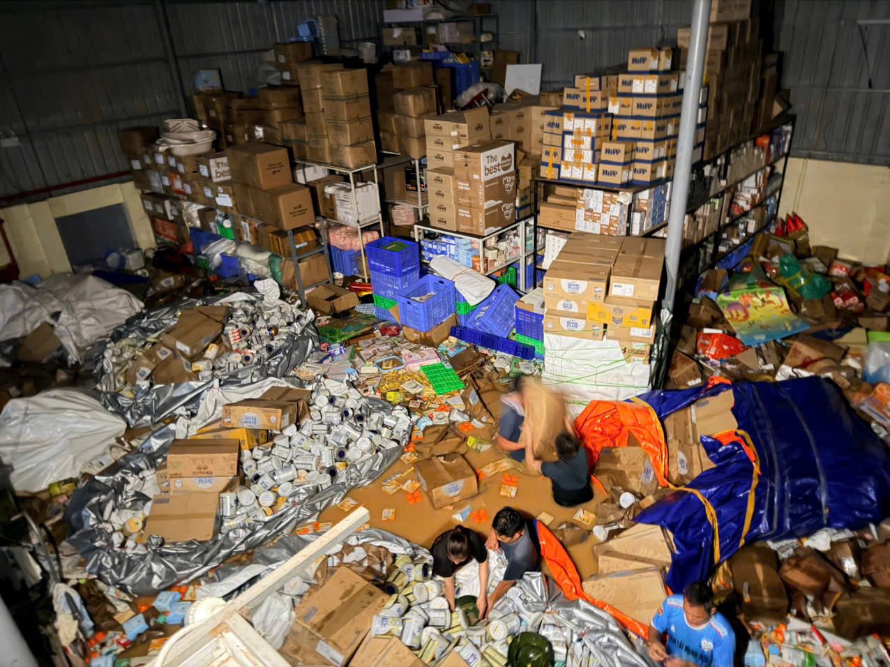 Lũ rút, Thái Nguyên hiện lên với một khung cảnh tan hoang đến xót xa - Ảnh 14. Lũ rút, Thái Nguyên hiện lên với một khung cảnh tan hoang đến xót xa - Ảnh 14.