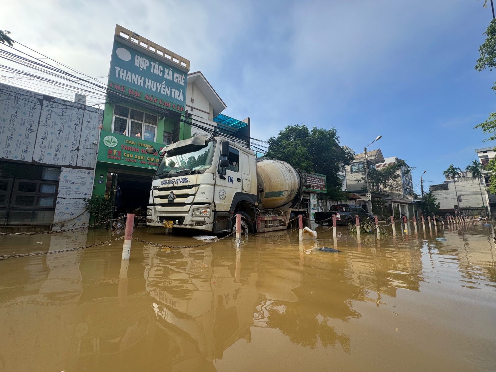 Cảnh tượng khó tin ở Trung tâm Thái Nguyên ngày 9/10 - Ảnh 15.
