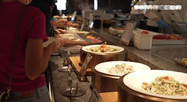 Nghi bé gái trộm đồ khi ăn buffet, ông chủ kiểm tra cặp: Thứ bên trong khiến ông chết lặng!- Ảnh 1. Nghi bé gái trộm đồ khi ăn buffet, ông chủ kiểm tra cặp: Thứ bên trong khiến ông chết lặng!- Ảnh 1.
