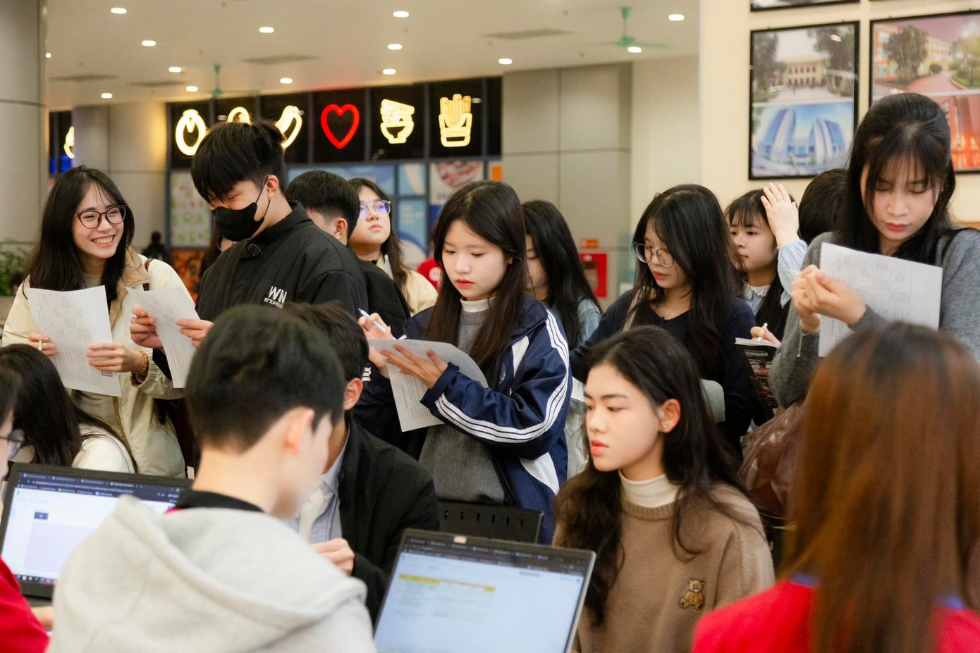 Điểm nổi bật trong kế hoạch tuyển sinh năm 2026 của Đại học Kinh tế Quốc dân - Ảnh 1. Điểm nổi bật trong kế hoạch tuyển sinh năm 2026 của Đại học Kinh tế Quốc dân - Ảnh 1.