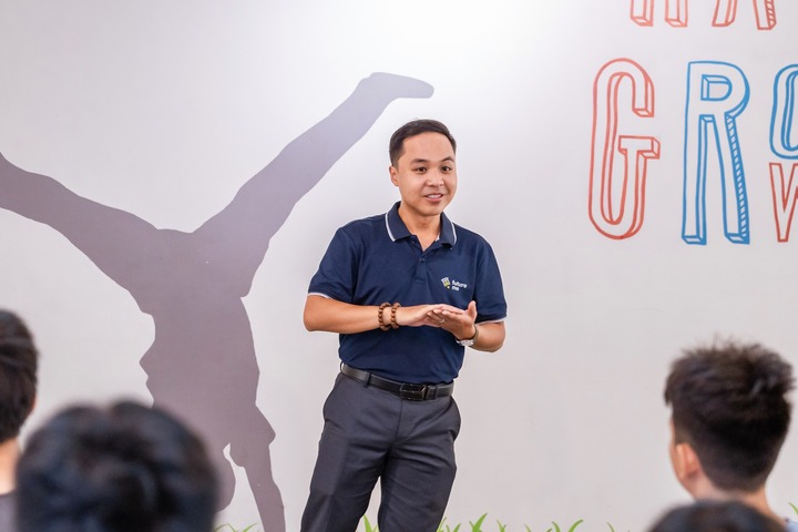 Cuộc sống hiện tại của Quán quân Olympia đầu tiên trường Ams - Ảnh 2. Cuộc sống hiện tại của Quán quân Olympia đầu tiên trường Ams - Ảnh 2.