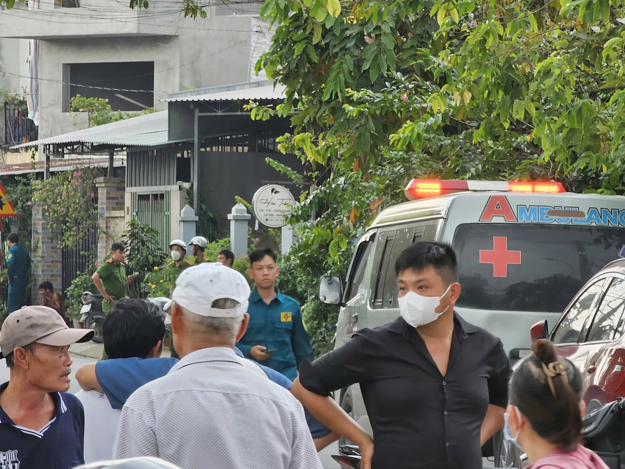 Đã xác định được danh tính cô gái tử vong trong cốp xe ô tô ở TP.HCM - Ảnh 2. Đã xác định được danh tính cô gái tử vong trong cốp xe ô tô ở TP.HCM - Ảnh 2.