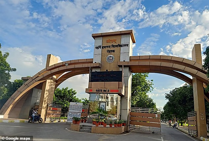 Nhân viên nữ bị ép chụp ảnh băng vệ sinh chứng minh 'đèn đỏ', cảnh sát vào cuộc - Ảnh 1.