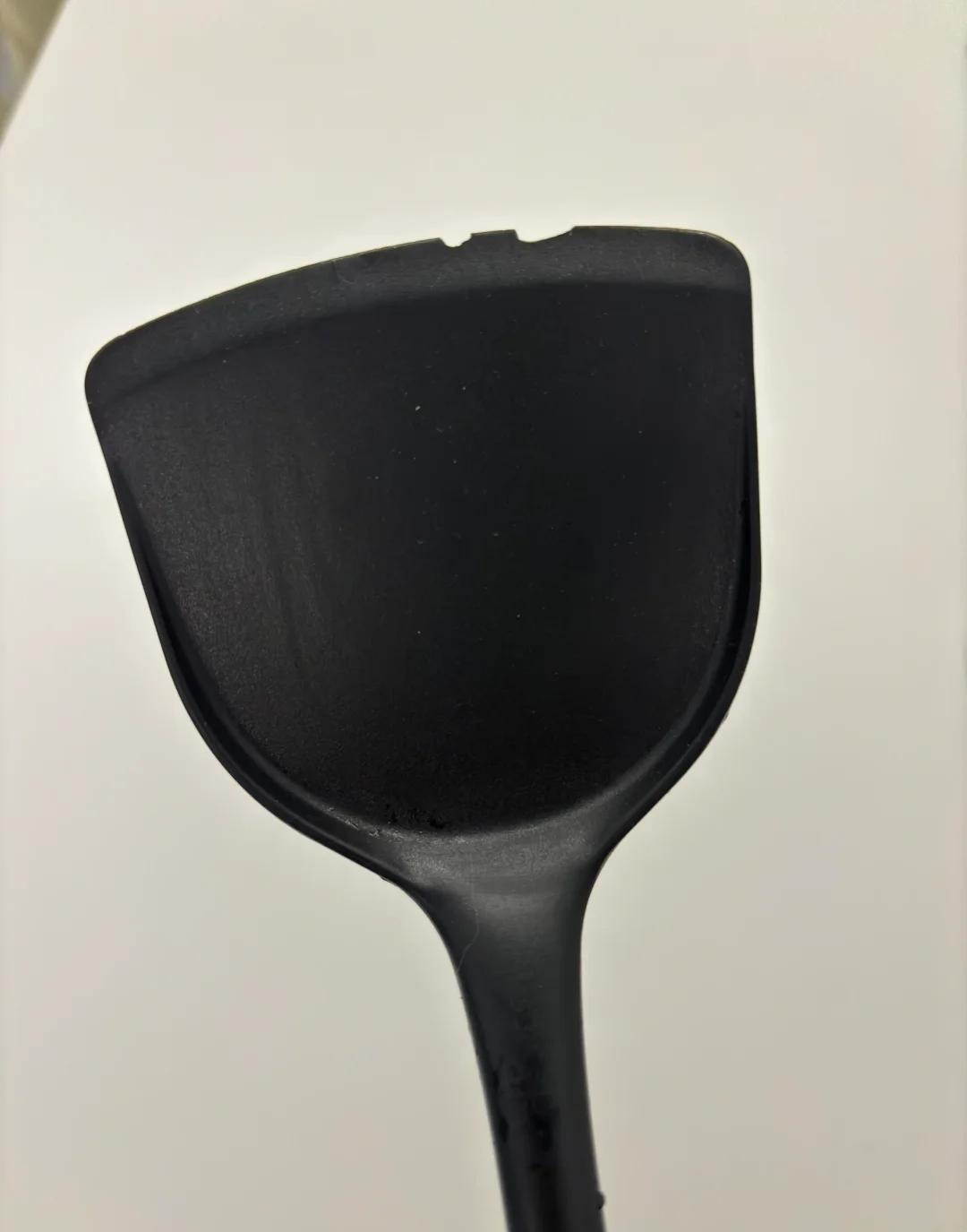 Dù tiết kiệm đến đâu, đừng dại mua 5 món đồ giá rẻ này vì dễ sinh bệnh, giảm tuổi thọ- Ảnh 2.