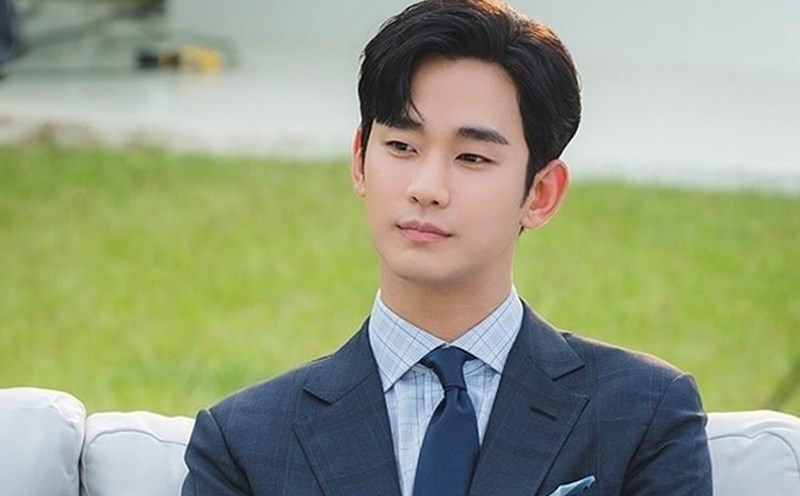 kim-soo-hyun-1a2-17619373522191038974962-1761994284224-17619942846631997652183.jpg