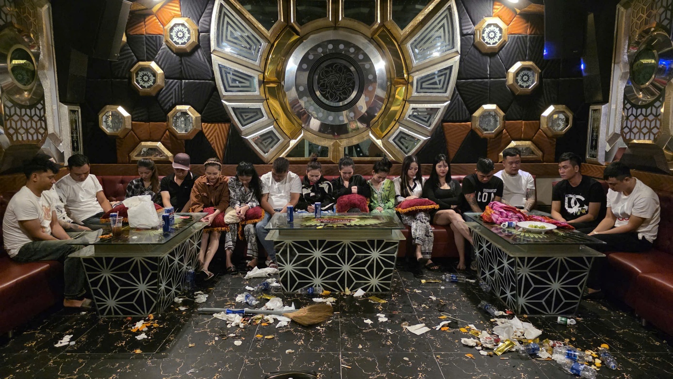 - Ảnh 2. - Ảnh 2.