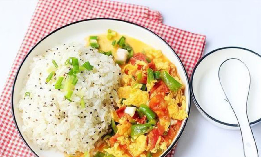 7 mẹo 'chữa cháy' khi lỡ cho nhiều muối vào món ăn - Ảnh 4.