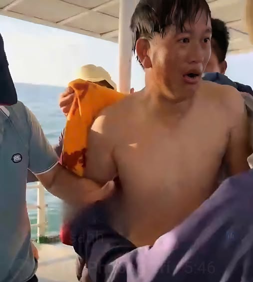 Kỳ tích cứu sống 3 người ở Lý Sơn: Thuyền trưởng kể lại giây phút nghẹt thở - Ảnh 3. Kỳ tích cứu sống 3 người ở Lý Sơn: Thuyền trưởng kể lại giây phút nghẹt thở - Ảnh 3.