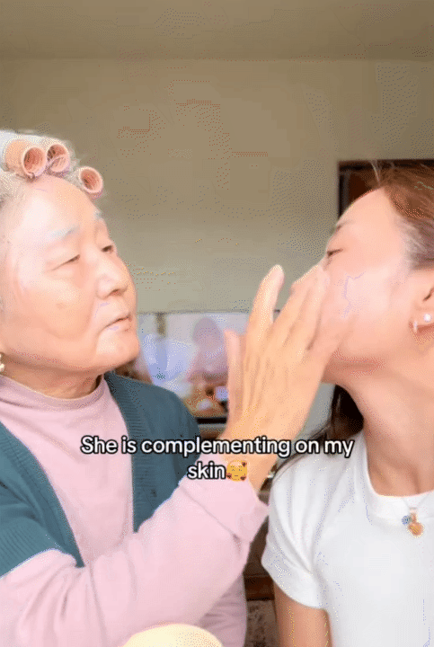 Cụ bà 82 tuổi hàng ngày vẫn đắp mặt nạ giấy mỗi tối, dưỡng ẩm với HA, trị nám với vitamin C- Ảnh 14.