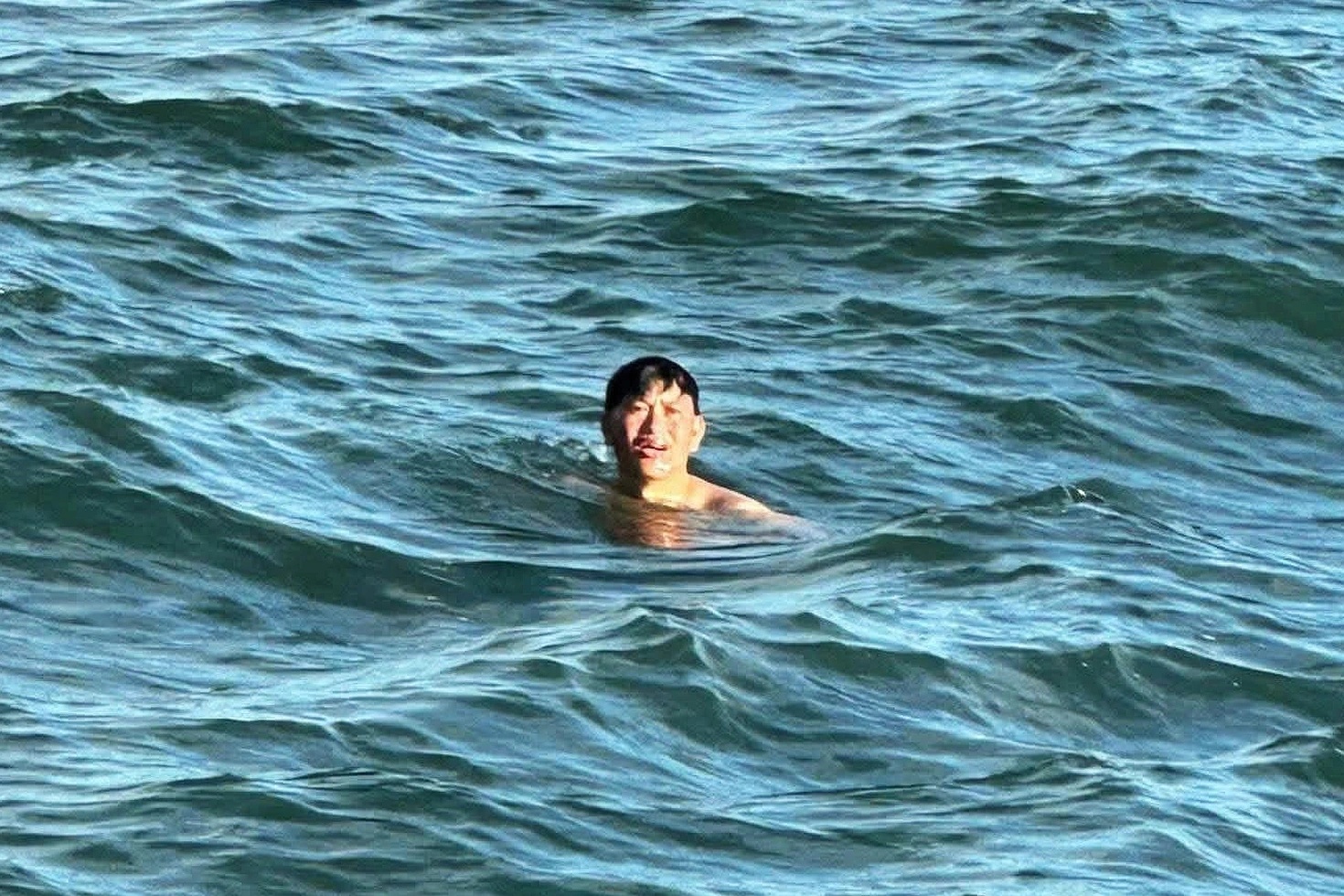 Vợ “người hùng” Lý Sơn từ cõi chết trở về: Chồng tôi rất dũng cảm, đã không thất hứa với mẹ con tôi - Ảnh 1.