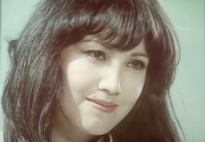 Mỹ nhân của 'Ván bài lật ngửa': Làm mẹ đơn thân 50 năm, an yên nơi xứ người - Ảnh 2.