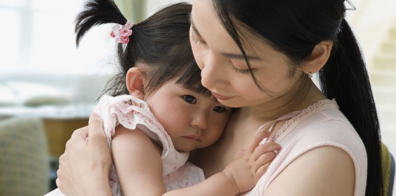 Ai cũng biết về giai đoạn bám mẹ của trẻ, nhưng làm sao để mẹ được Ai cũng biết về giai đoạn bám mẹ của trẻ, nhưng làm sao để mẹ được