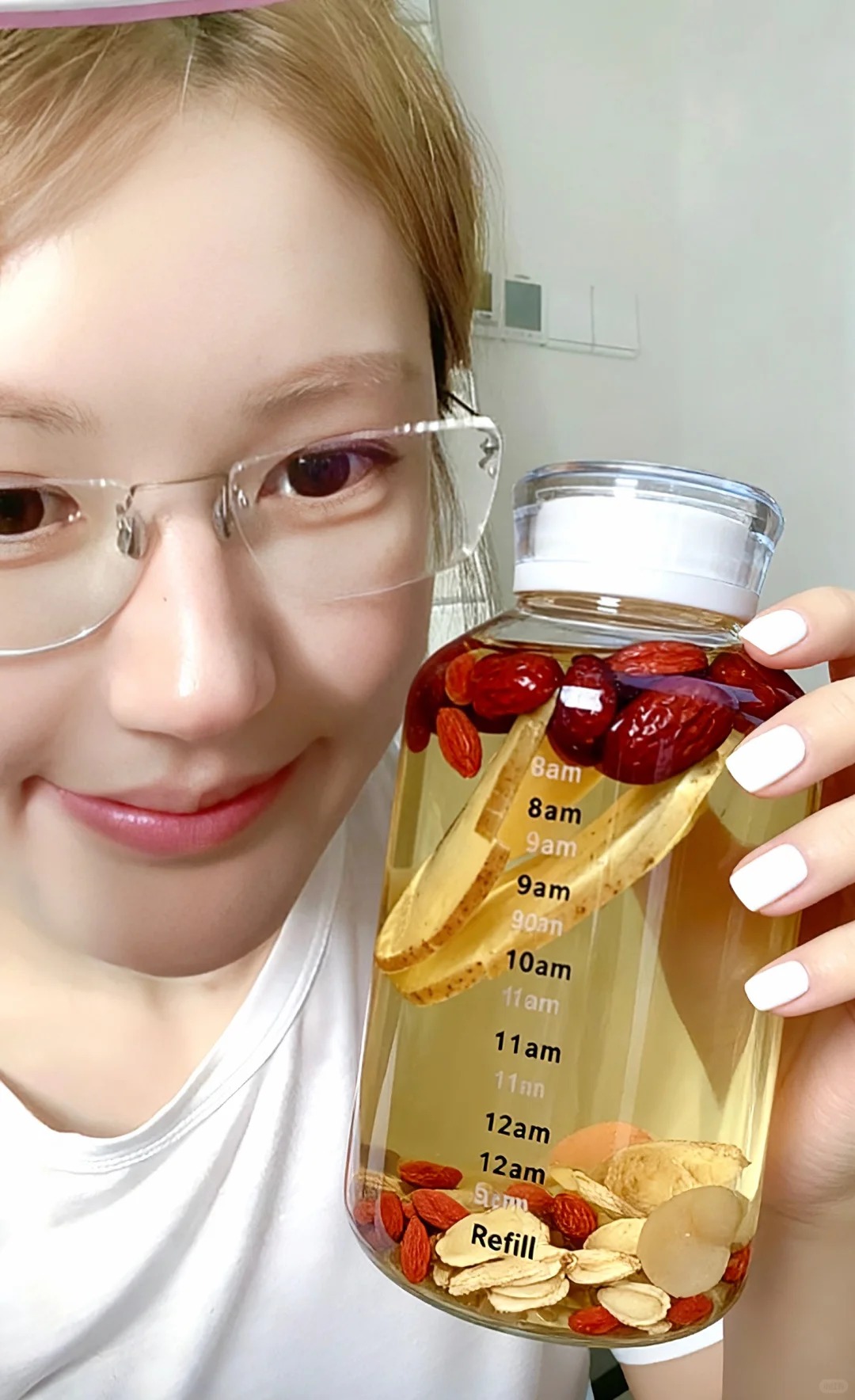 5 bí quyết chăm da của Triệu Lộ Tư: Làn da căng bóng như gương không phải tự nhiên mà có- Ảnh 5.