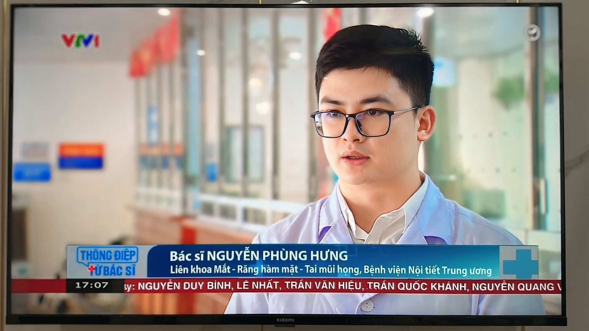 Cựu thí sinh Olympia visual như nam thần, giờ là bác sĩ 4 lần lên truyền hình, vợ đẹp tiết lộ: &quot;Khoe ảnh vui vui, ai dè... HOT&quot; - Ảnh 2.