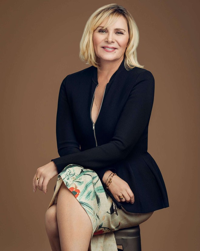 Nàng Samantha của phim &quot;Sex and the City&quot; U70 vẫn duy trì vóc dáng quyến rũ, dân tình bất ngờ vì 2 kiểu tập luyện của cô- Ảnh 2.