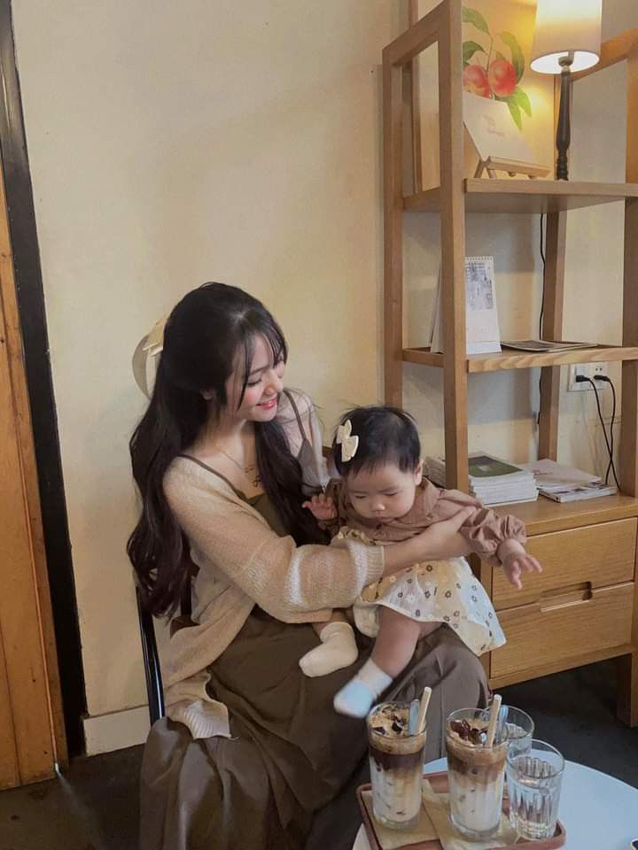 Nuôi con gái, bố mẹ phải để ý những “tiểu tiết” này để con lớn lên không mặc cảm, tự ti- Ảnh 1.