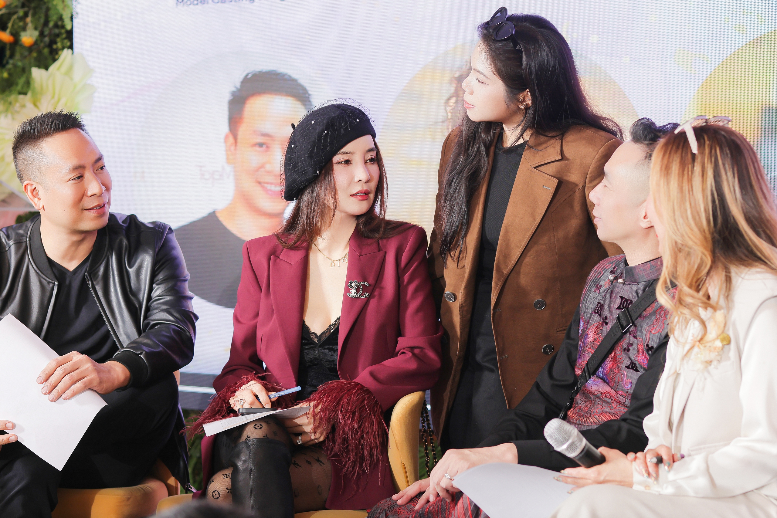 Đạo diễn Đỗ Bảo Ngọc ấn tượng với dàn người mẫu Mỹ đa sắc trong buổi Casting Model “Tứ Bình Hoa Lụa”  - Ảnh 4.