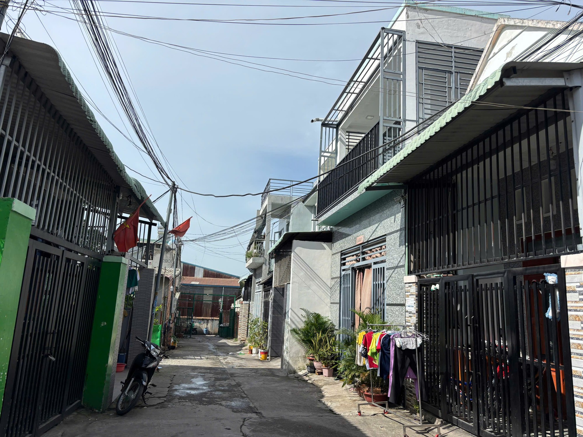 Cơ quan chức năng TP HCM đến hiện trường 