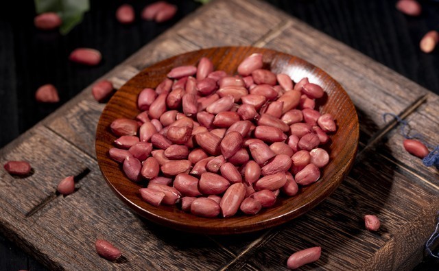 Ăn hạt sen thế này sẽ ngủ ngon, ít mộng mị, đặc biệt đẹp da tốt cho phụ nữ và sức khỏe người già - Ảnh 2. Ăn hạt sen thế này sẽ ngủ ngon, ít mộng mị, đặc biệt đẹp da tốt cho phụ nữ và sức khỏe người già - Ảnh 2.