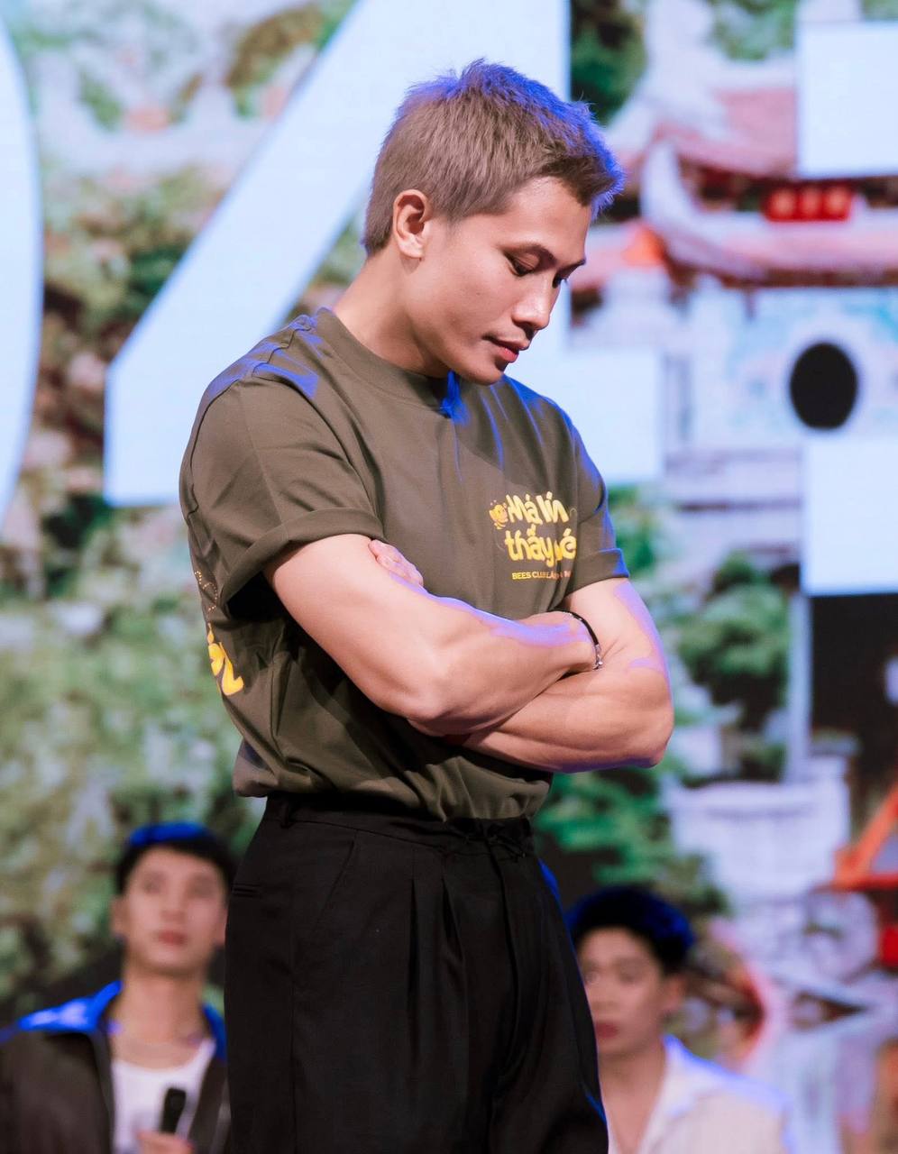 Nam diễn viên đen nhẻm, chỉ nặng 63kg giờ thành trai đẹp 6 múi- Ảnh 5.