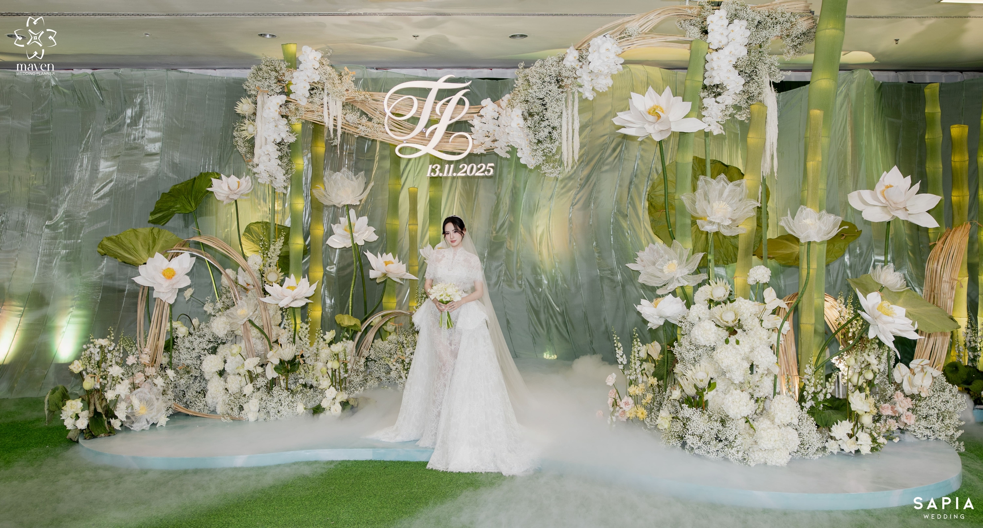 Đám cưới Hương Liên tại Hà Nội: Chú rể thiếu gia cuối cùng đã lộ rõ mặt, cặp đôi thực hiện nghi thức lạ!- Ảnh 10. Đám cưới Hương Liên tại Hà Nội: Chú rể thiếu gia cuối cùng đã lộ rõ mặt, cặp đôi thực hiện nghi thức lạ!- Ảnh 10.