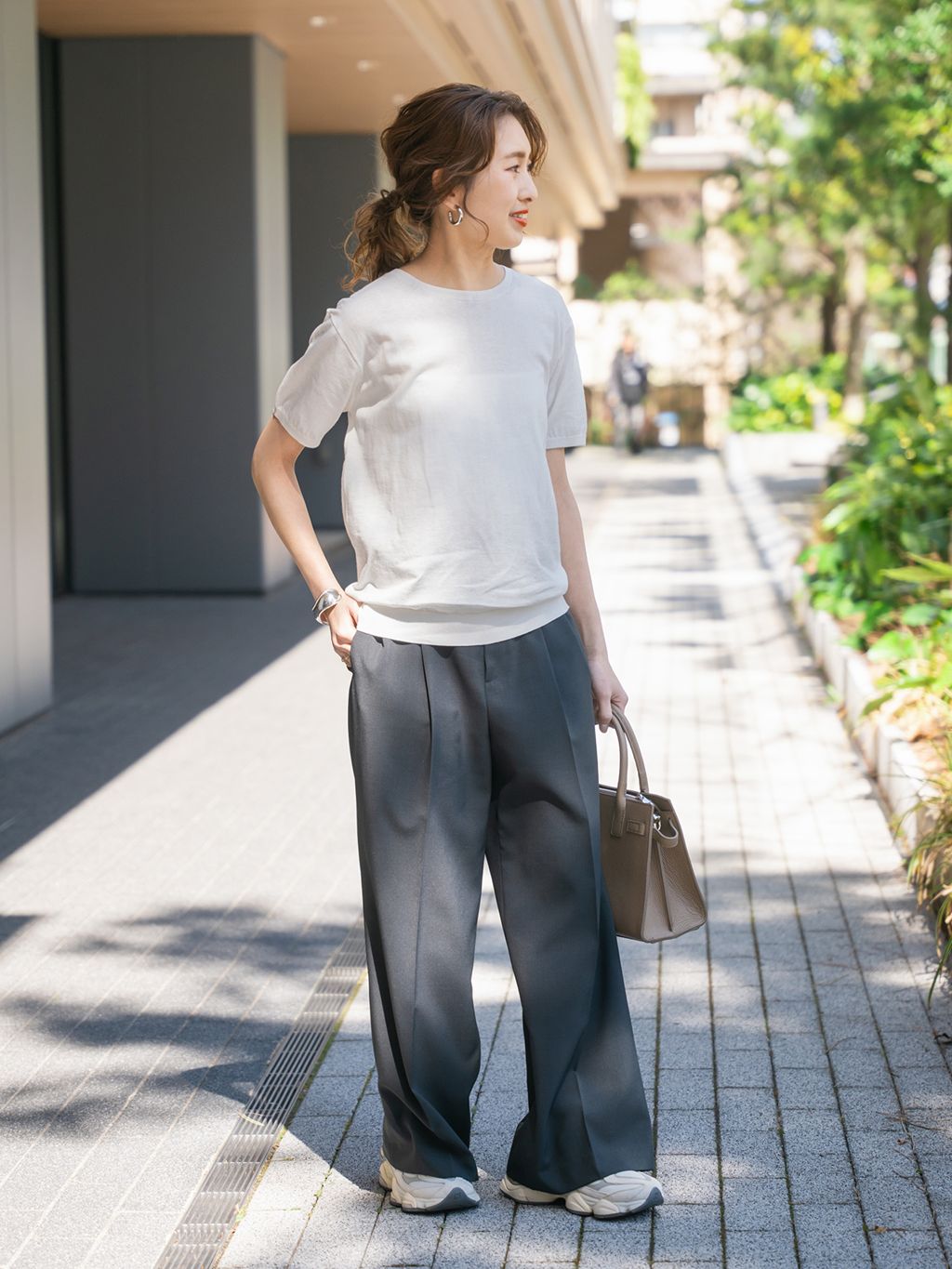 Sau tuổi 40, tôi buộc phải cắt 6 khoản này mới sống ổn – càng giữ càng mệt mỏi - Ảnh 2.