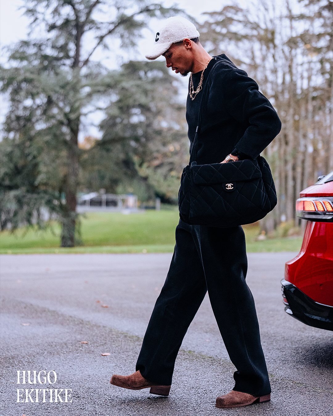 MXH bất ngờ về đội bóng mặc đẹp nhất thế giới: Biết cầu thủ giàu rồi nhưng trình chơi đồ hiệu quá 