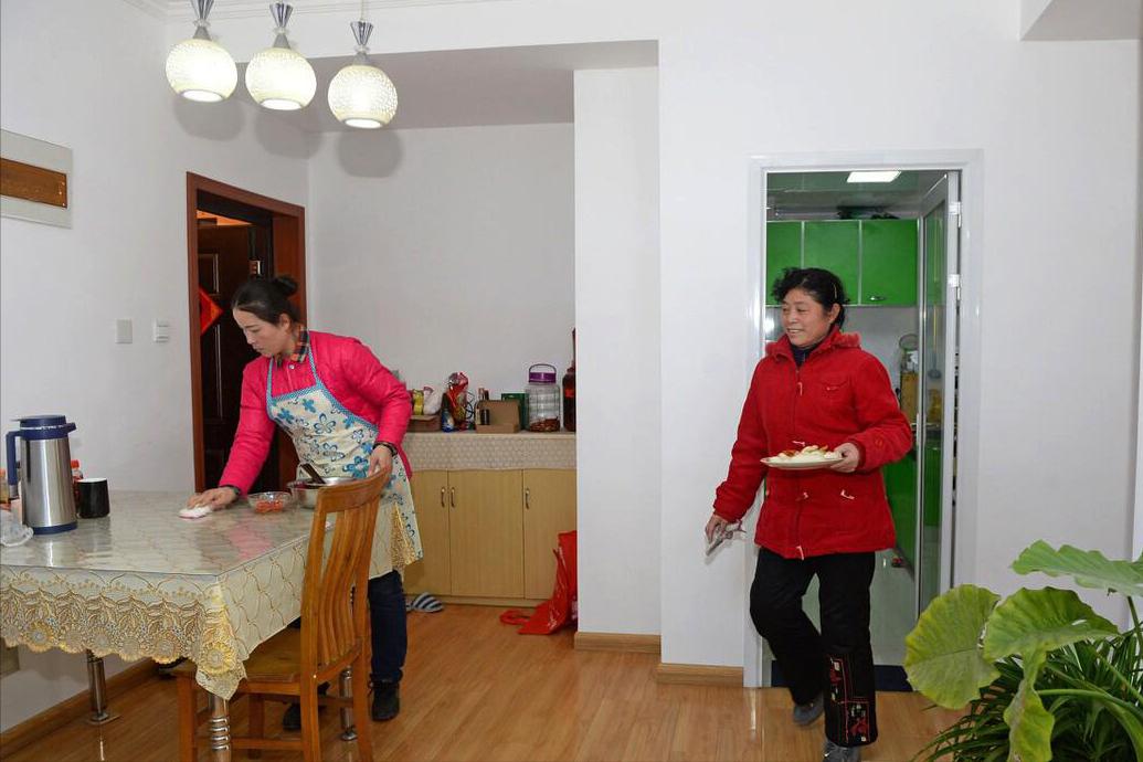 Ở tuổi 76, tôi sống nhàn, không dựa vào con cái hay viện dưỡng lão – chỉ tốn 6,7 triệu mỗi tháng nhờ “hợp tác tài chính” với hàng xóm - Ảnh 3.