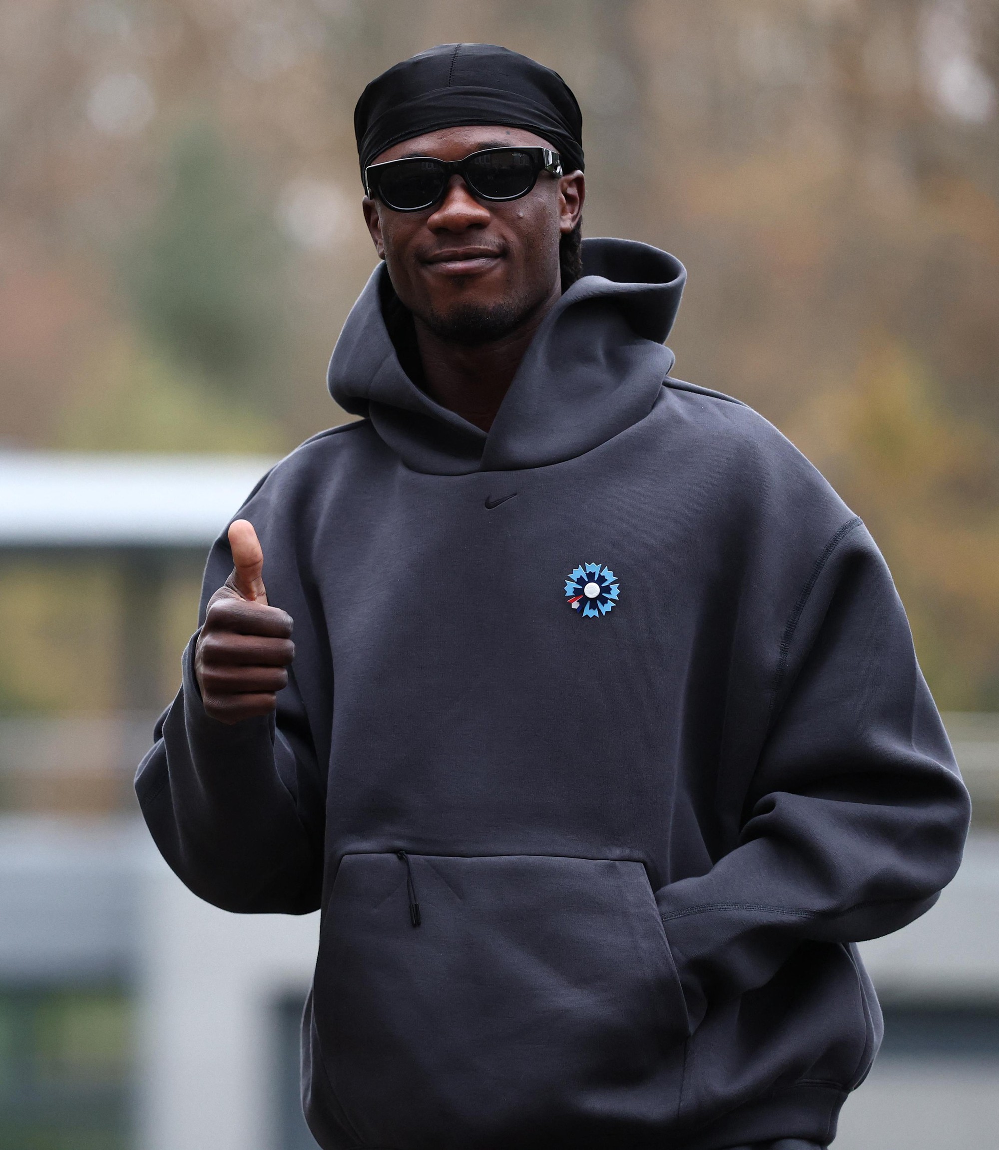 MXH bất ngờ về đội bóng mặc đẹp nhất thế giới: Biết cầu thủ giàu rồi nhưng trình chơi đồ hiệu quá 