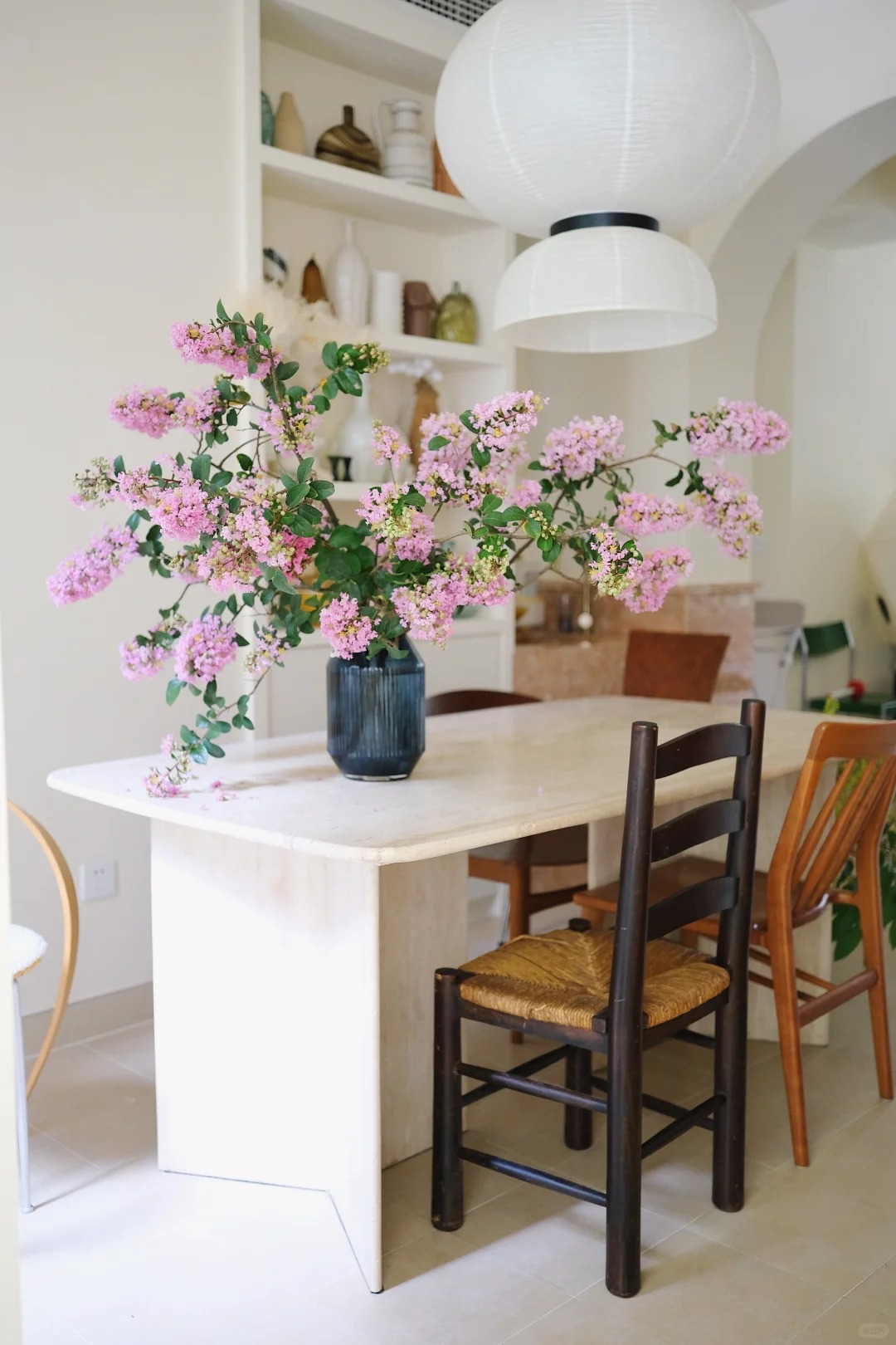 Mùa hoa tử vi này qua rồi, tôi cứ tiếc mãi: Chưng một bình trong nhà, phúc khí như tràn đầy, mọi sự an yên bền lâu - Ảnh 8. Mùa hoa tử vi này qua rồi, tôi cứ tiếc mãi: Chưng một bình trong nhà, phúc khí như tràn đầy, mọi sự an yên bền lâu - Ảnh 8.