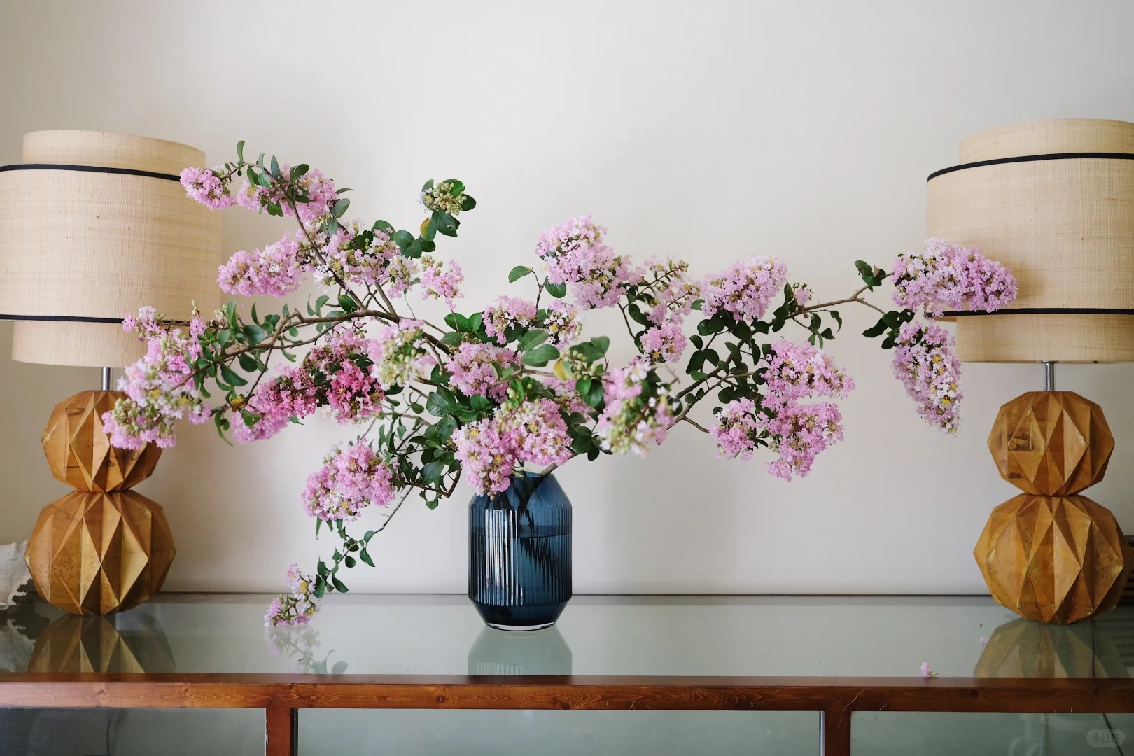 Mùa hoa tử vi này qua rồi, tôi cứ tiếc mãi: Chưng một bình trong nhà, phúc khí như tràn đầy, mọi sự an yên bền lâu - Ảnh 10. Mùa hoa tử vi này qua rồi, tôi cứ tiếc mãi: Chưng một bình trong nhà, phúc khí như tràn đầy, mọi sự an yên bền lâu - Ảnh 10.