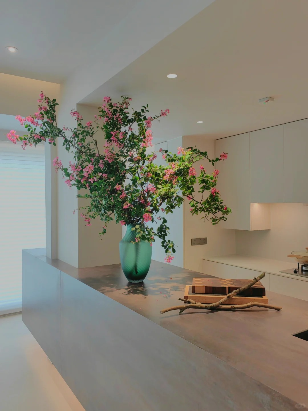 Mùa hoa tử vi này qua rồi, tôi cứ tiếc mãi: Chưng một bình trong nhà, phúc khí như tràn đầy, mọi sự an yên bền lâu - Ảnh 23. Mùa hoa tử vi này qua rồi, tôi cứ tiếc mãi: Chưng một bình trong nhà, phúc khí như tràn đầy, mọi sự an yên bền lâu - Ảnh 23.