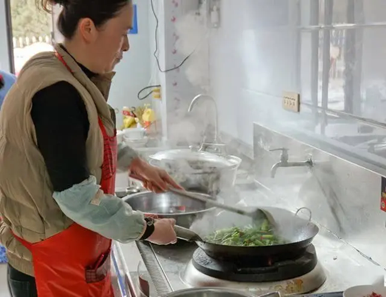 2 loại gia vị nhiều người ăn mỗi ngày là “chất xúc tác” gây ung thư tuyến giáp- Ảnh 1.