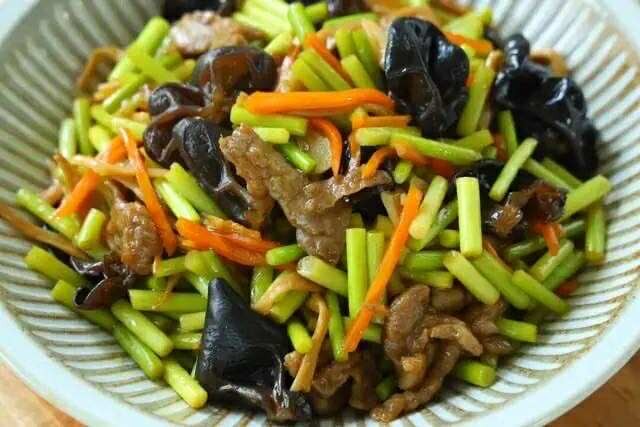 Loại rau này đang vào mùa, đầy ngoài chợ: Dùng nấu món ăn thơm phức, giòn tan lại phòng cúm và ngừa ung thư - Ảnh 7. Loại rau này đang vào mùa, đầy ngoài chợ: Dùng nấu món ăn thơm phức, giòn tan lại phòng cúm và ngừa ung thư - Ảnh 7.