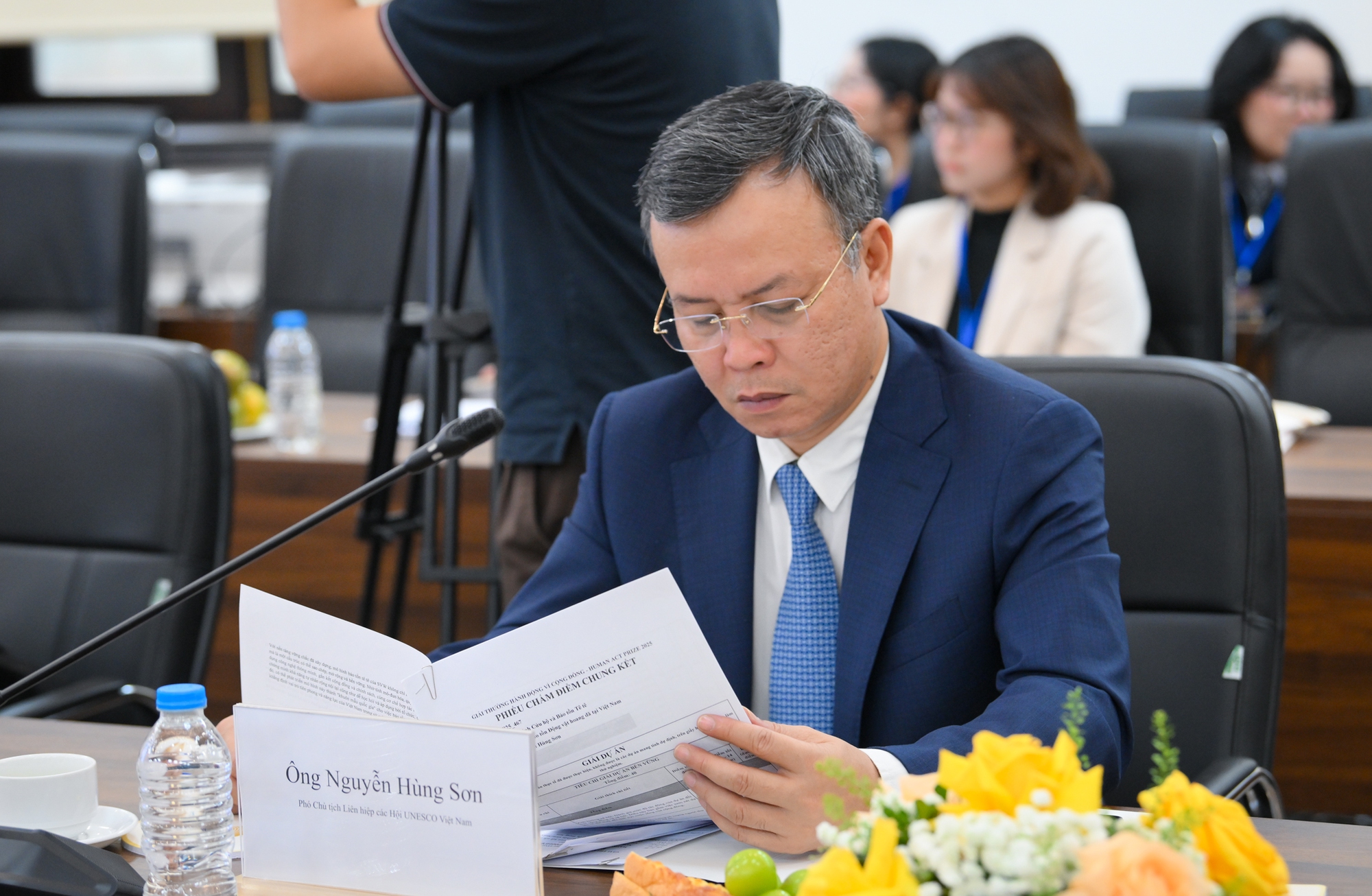 Ảnh: Hồ Ngọc Hà xuất hiện cùng Hội đồng Giám khảo trong vòng Chung kết Human Act Prize 2025- Ảnh 9. Ảnh: Hồ Ngọc Hà xuất hiện cùng Hội đồng Giám khảo trong vòng Chung kết Human Act Prize 2025- Ảnh 9.