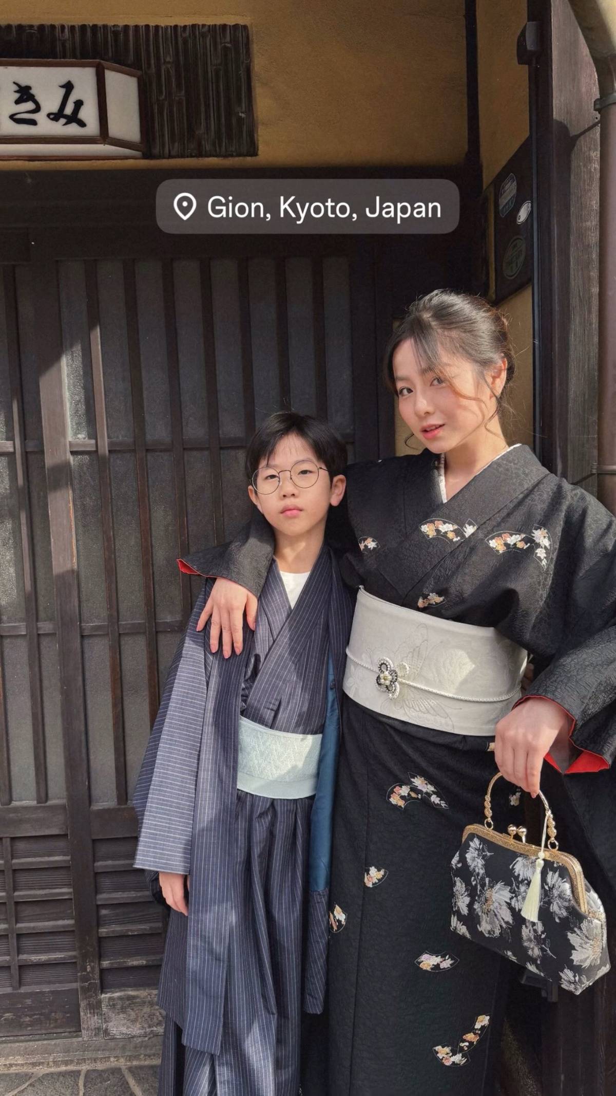 Đón tuổi lên 4, bé Bún được vi vu tận Nhật Bản, diện kimono nhẹ nhàng là thế vẫn Đón tuổi lên 4, bé Bún được vi vu tận Nhật Bản, diện kimono nhẹ nhàng là thế vẫn