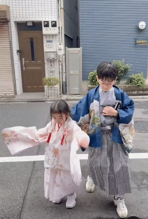 Đón tuổi lên 4, bé Bún được vi vu tận Nhật Bản, diện kimono nhẹ nhàng là thế vẫn Đón tuổi lên 4, bé Bún được vi vu tận Nhật Bản, diện kimono nhẹ nhàng là thế vẫn