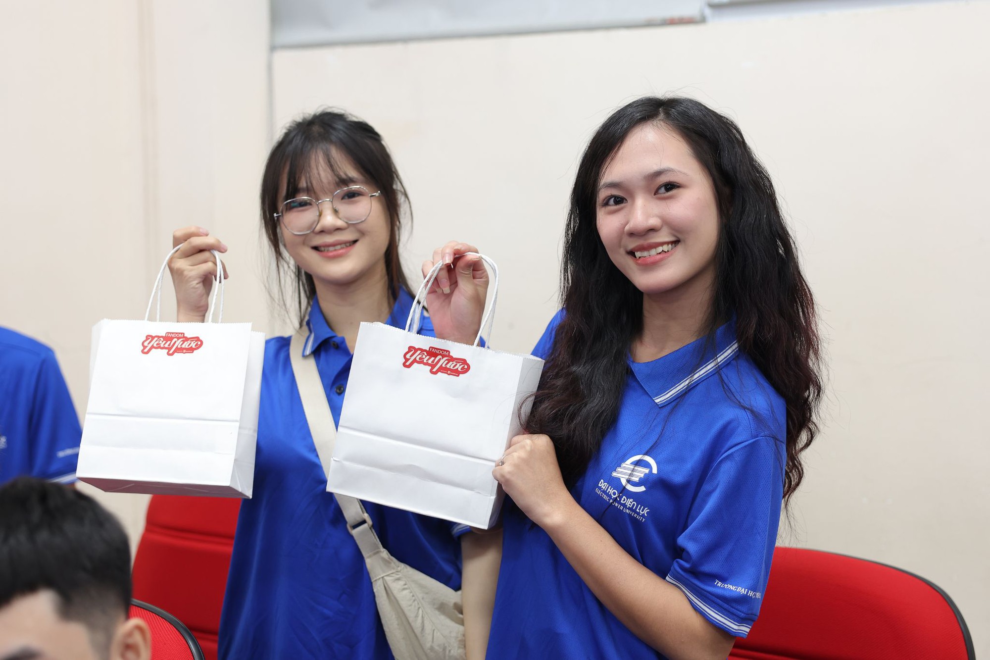 Green Voices đến Đại học Điện lực: Khi sinh viên kỹ thuật ‘lên tiếng xanh’ bằng dữ liệu và luận cứ khoa học- Ảnh 6. Green Voices đến Đại học Điện lực: Khi sinh viên kỹ thuật ‘lên tiếng xanh’ bằng dữ liệu và luận cứ khoa học- Ảnh 6.