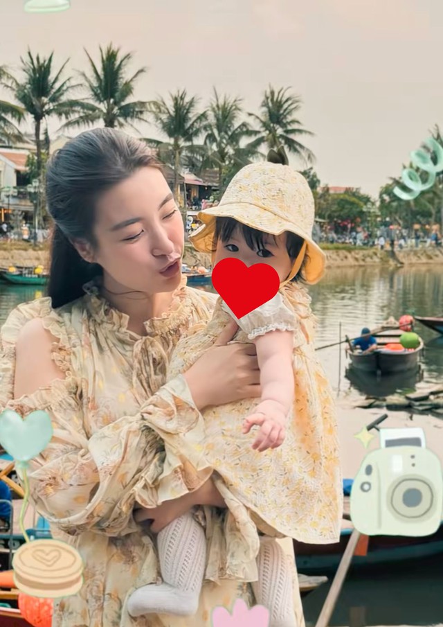 Con gái Đỗ Mỹ Linh 2 tuổi xinh giống mẹ, hát Quốc ca hút triệu view, cuộc sống tiểu thư hào môn gây chú ý- Ảnh 2. Con gái Đỗ Mỹ Linh 2 tuổi xinh giống mẹ, hát Quốc ca hút triệu view, cuộc sống tiểu thư hào môn gây chú ý- Ảnh 2.