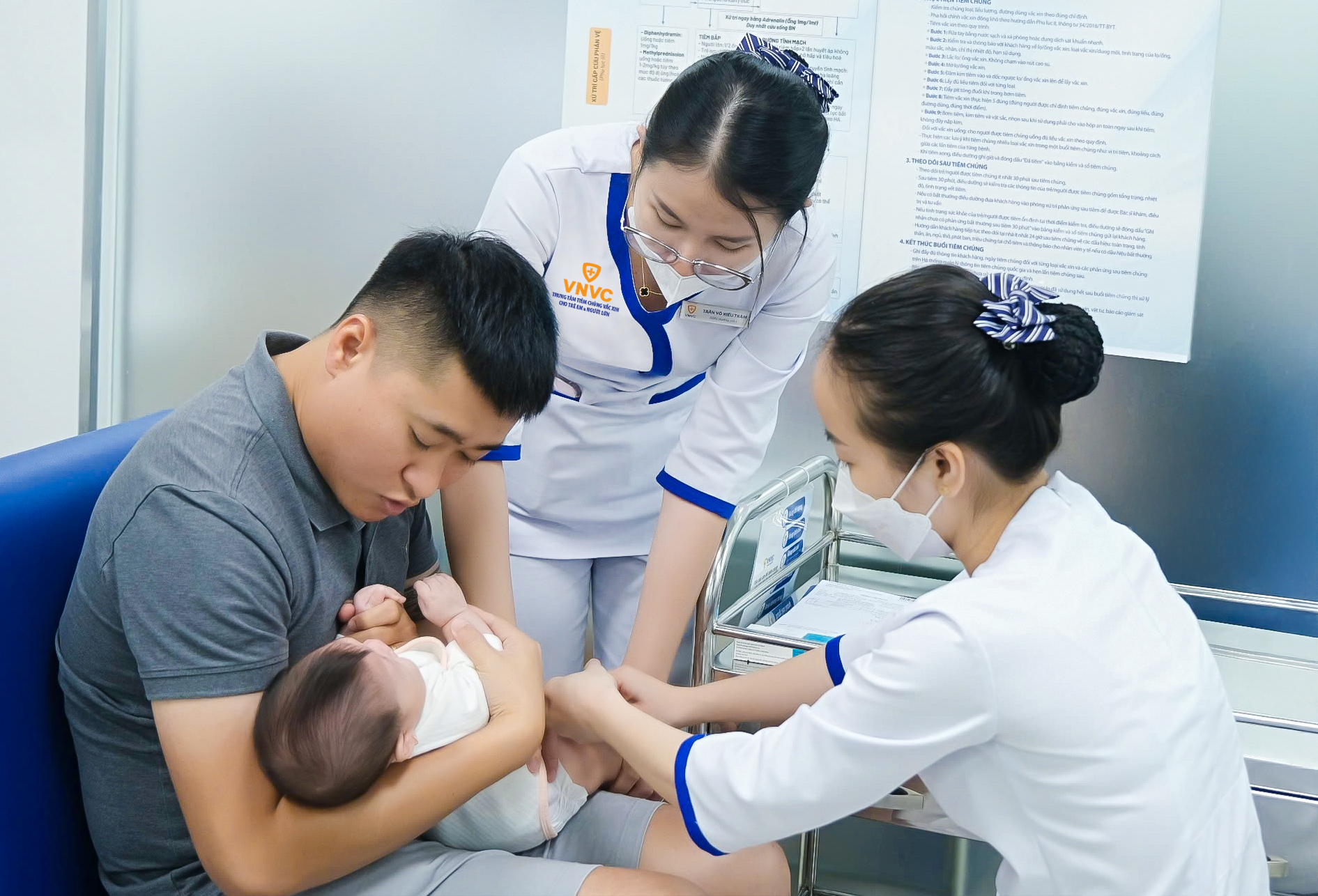 Ngừa cúm khi mang thai: Mẹ bình an, bé khỏe mạnh - Ảnh 5. Ngừa cúm khi mang thai: Mẹ bình an, bé khỏe mạnh - Ảnh 5.