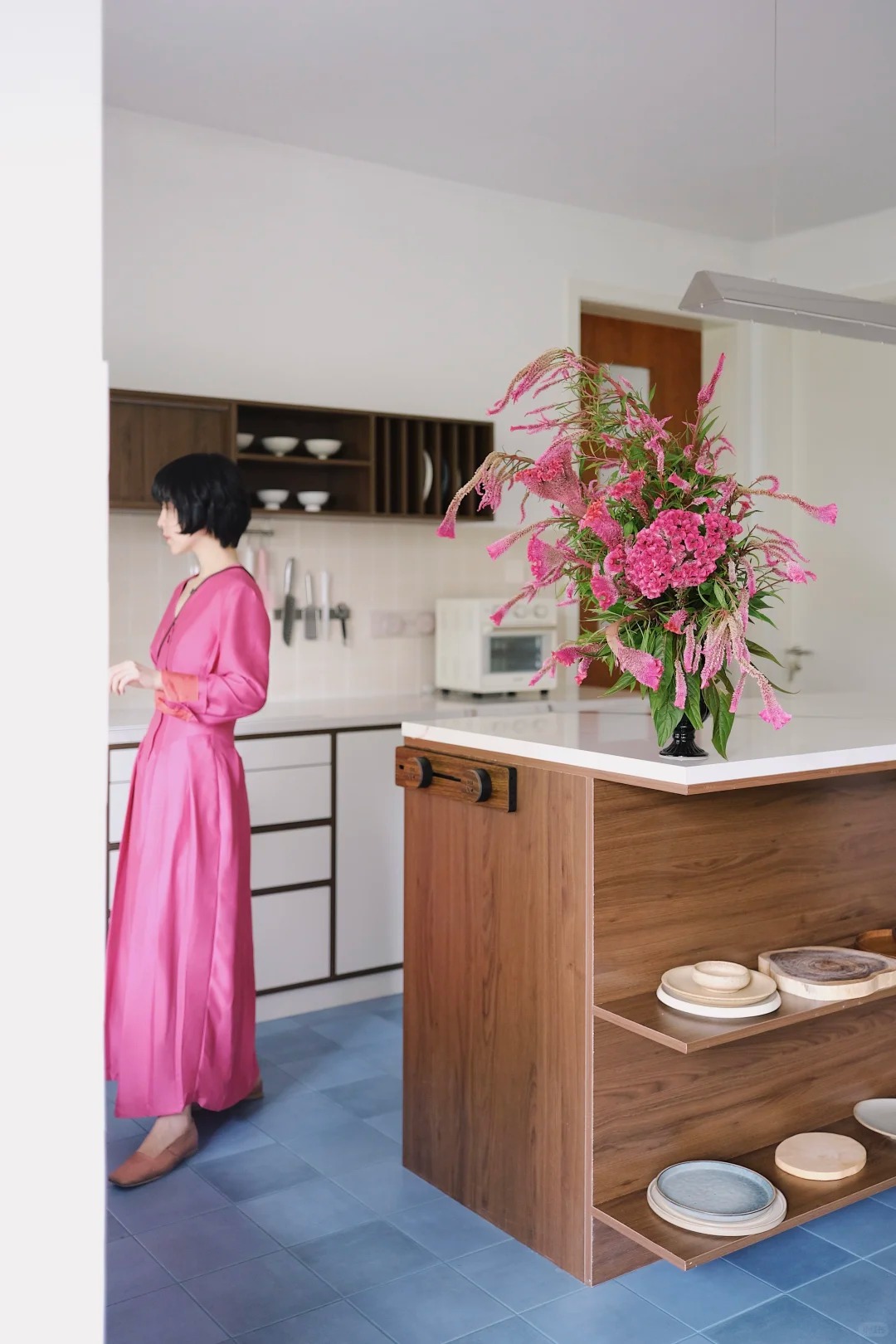 Hoa mào gà: Tưởng quê mùa mà cắm lên lại sang rực rỡ, chơi Tết đẹp mê và hút phú quý vào nhà - Ảnh 5. Hoa mào gà: Tưởng quê mùa mà cắm lên lại sang rực rỡ, chơi Tết đẹp mê và hút phú quý vào nhà - Ảnh 5.