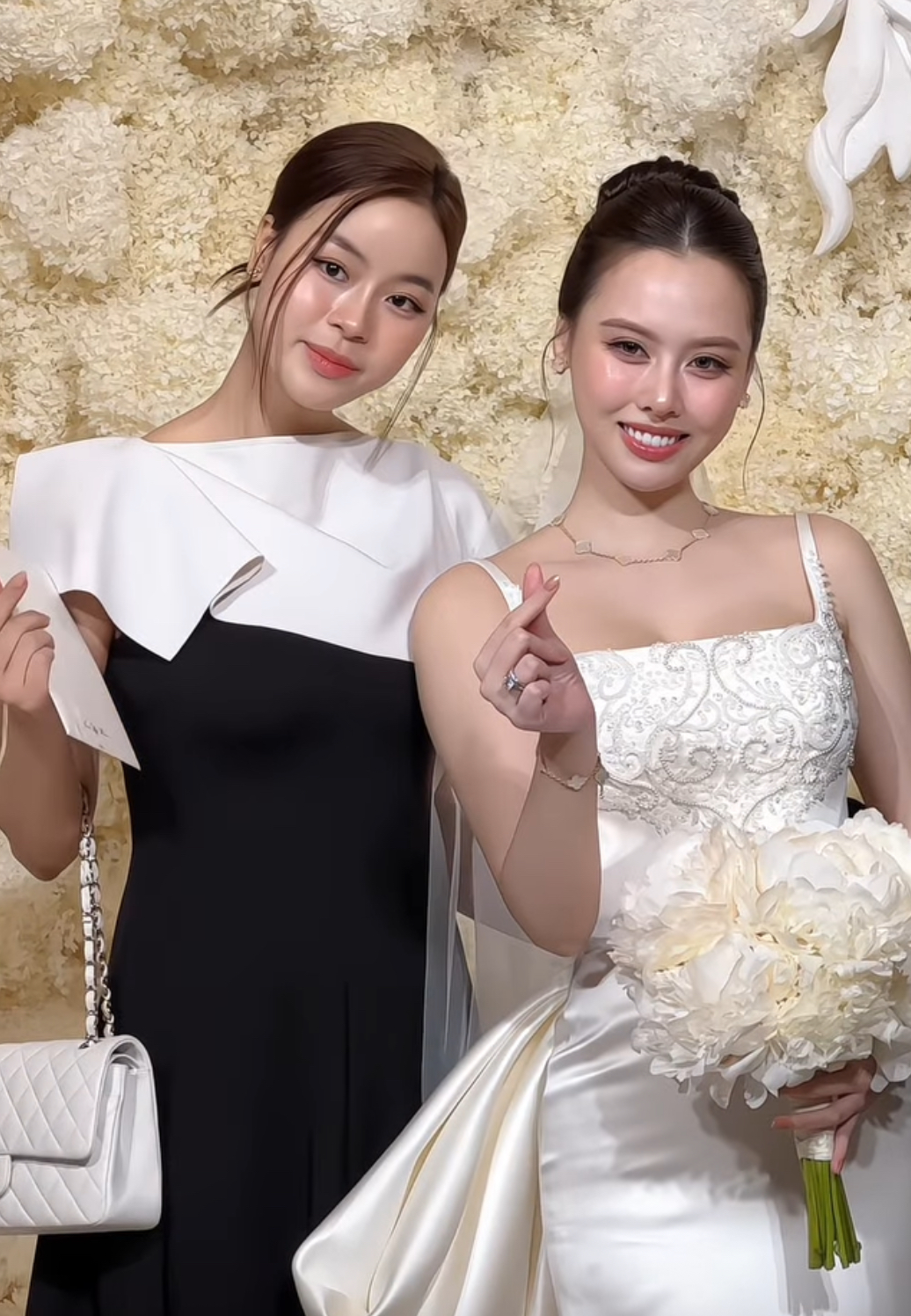 Đám cưới Á hậu Tâm Như và chồng doanh nhân: Cô dâu khóc nức nở, Khánh Vân, Ngọc Châu và dàn sao Việt đổ bộ- Ảnh 6. Đám cưới Á hậu Tâm Như và chồng doanh nhân: Cô dâu khóc nức nở, Khánh Vân, Ngọc Châu và dàn sao Việt đổ bộ- Ảnh 6.