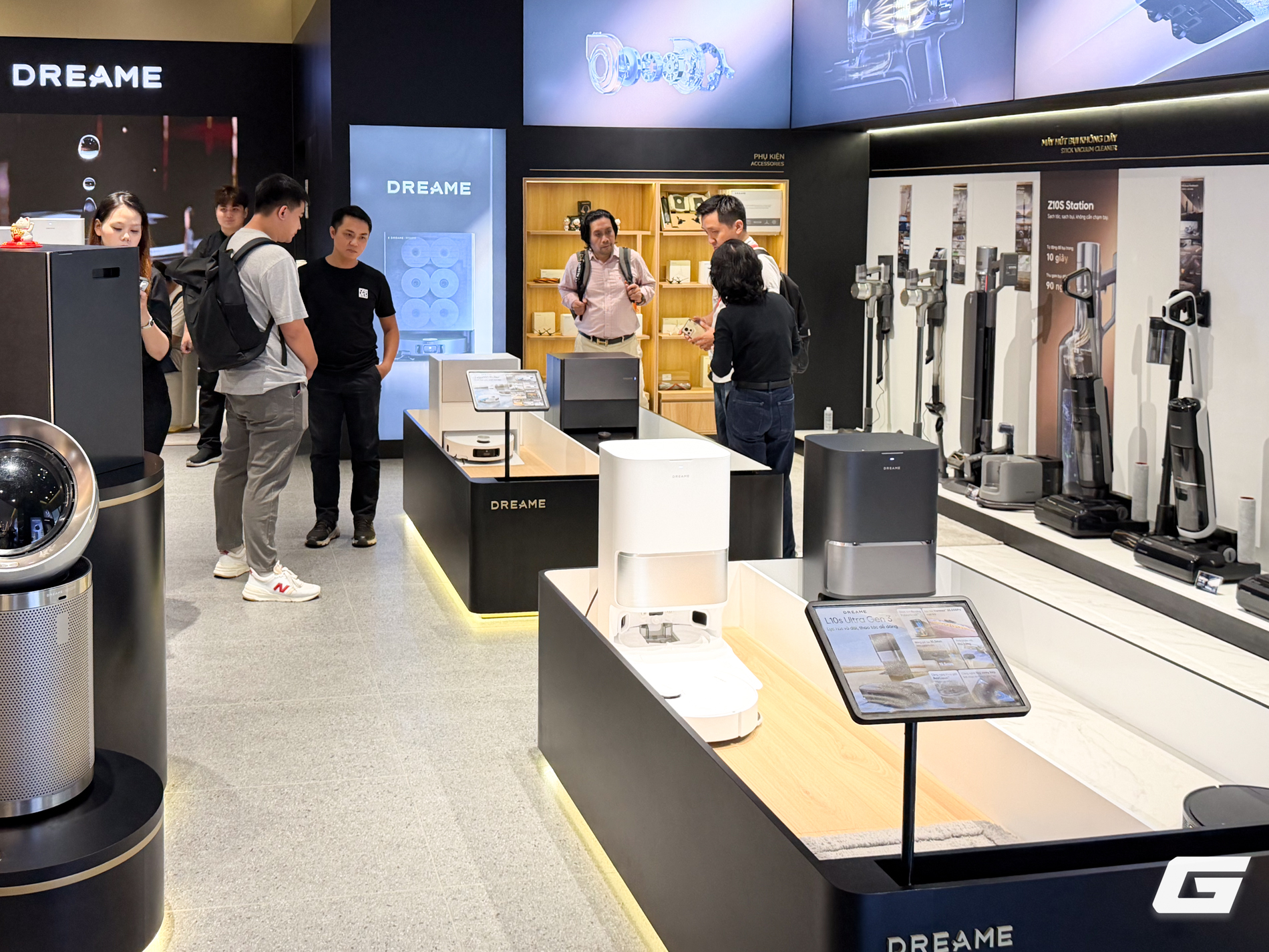 Dreame mang bộ đôi robot hút bụi