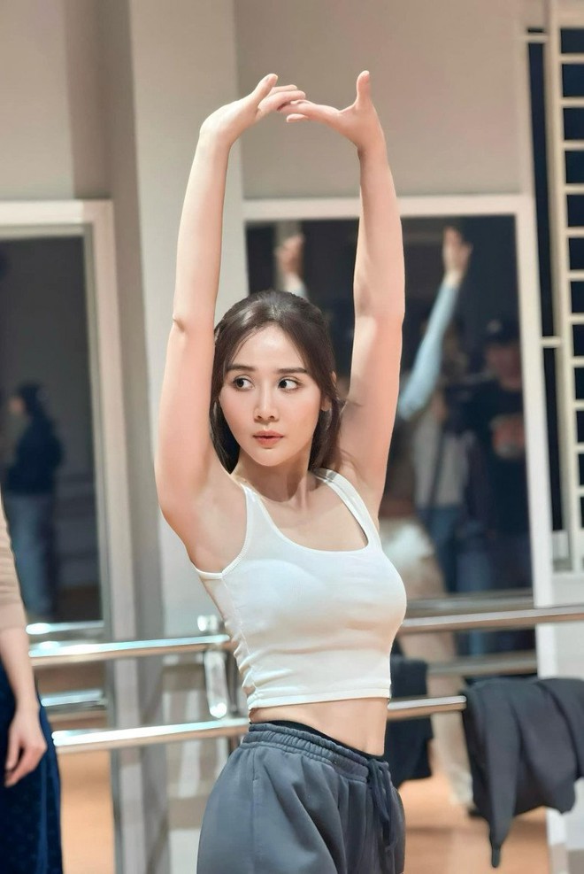 Huyền Lizzie cắt gắt một thứ để có vòng eo 56cm- Ảnh 10.