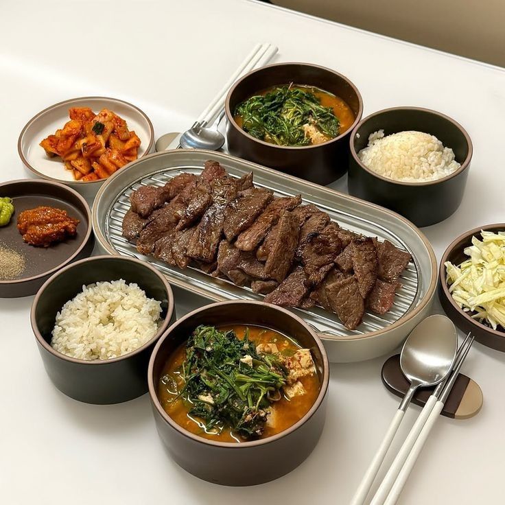 Bữa cơm 100 nghìn không hề rẻ – đắt là 7 khoản ngầm phía sau mà ai cũng quên tính vào - Ảnh 2.