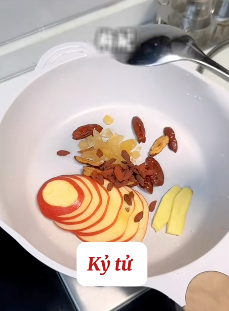 Mùa lạnh đến, uống nước dưỡng nhan như cách của Mùa lạnh đến, uống nước dưỡng nhan như cách của