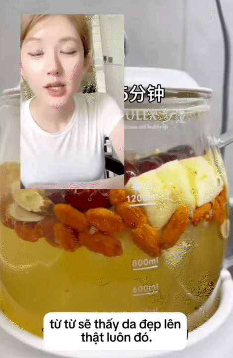 Mùa lạnh đến, uống nước dưỡng nhan như cách của Mùa lạnh đến, uống nước dưỡng nhan như cách của