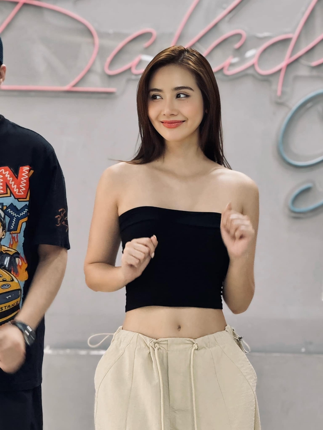 Huyền Lizzie cắt gắt một thứ để có vòng eo 56cm- Ảnh 12.