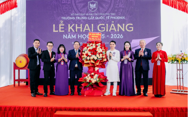 Trường Trung cấp Quốc tế Phoenix : Đào tạo chuyên biệt ngành thẩm mỹ - làm đẹp - Ảnh 3. Trường Trung cấp Quốc tế Phoenix : Đào tạo chuyên biệt ngành thẩm mỹ - làm đẹp - Ảnh 3.